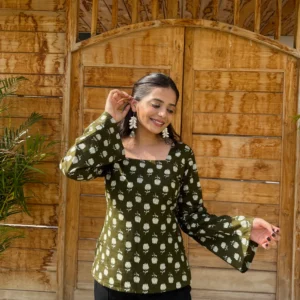 Vrinda - Square neck Kurti